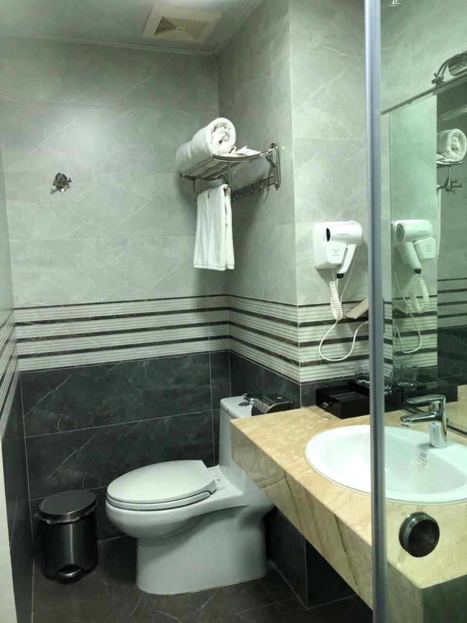 Holiday Hotel 2 Hai Phong Dış mekan fotoğraf